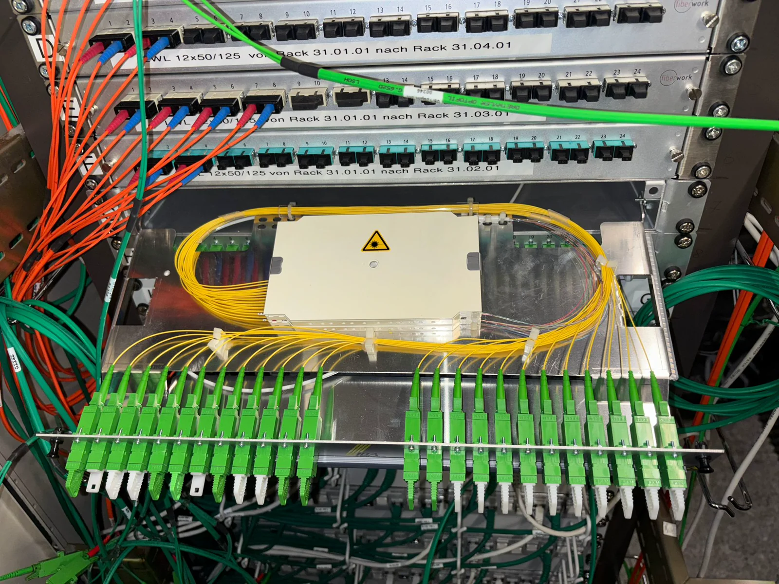 Spleisskassette im Netzknoten